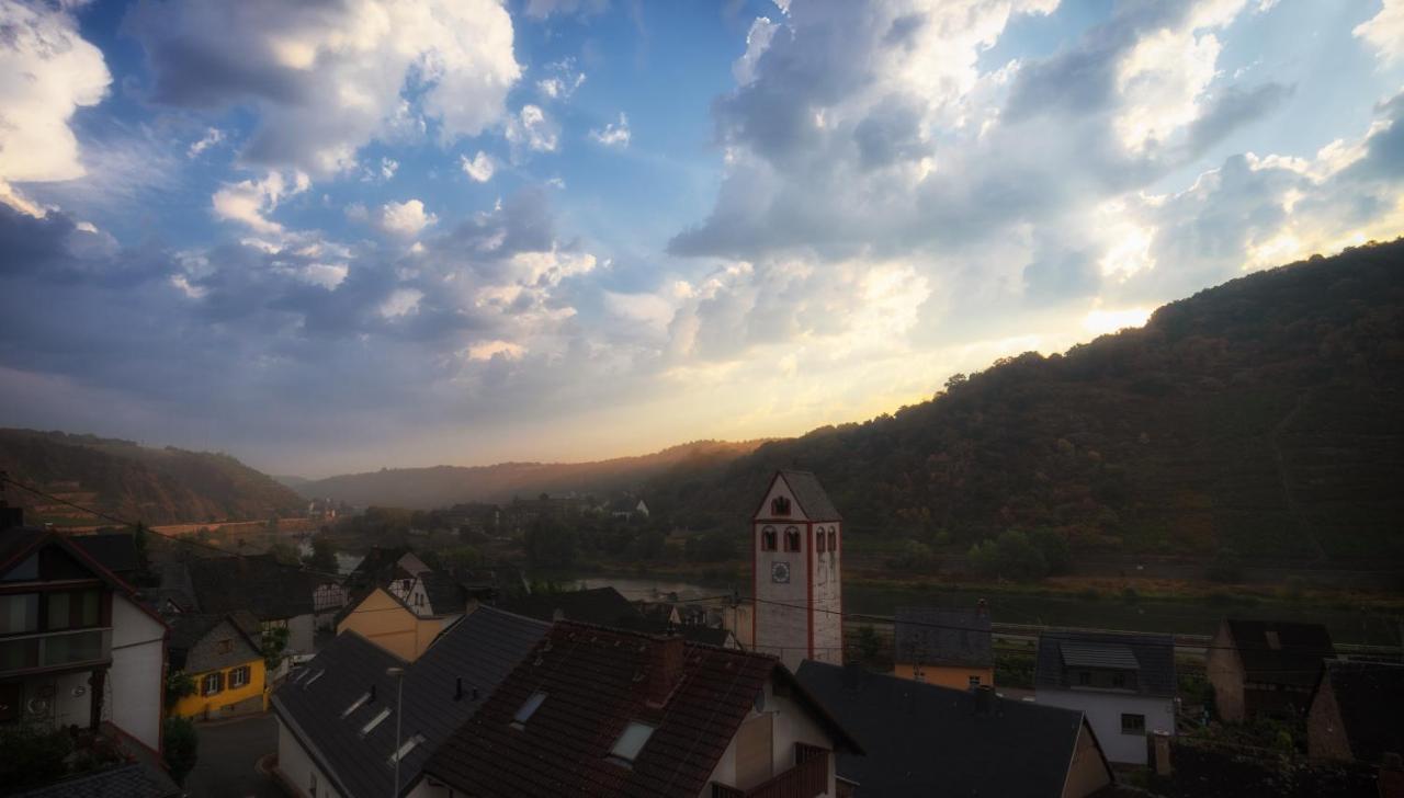 Ferienwohnungen Haus Am Wuerzlaysteig Lehmen Экстерьер фото