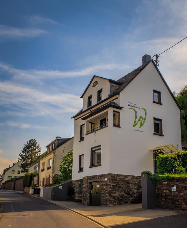Ferienwohnungen Haus Am Wuerzlaysteig Lehmen Экстерьер фото