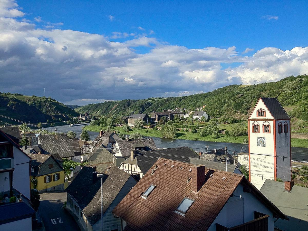 Ferienwohnungen Haus Am Wuerzlaysteig Lehmen Экстерьер фото
